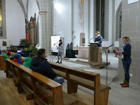 Familiengottesdienst zum 1. Advent (Foto: Karl-Franz Thiede)